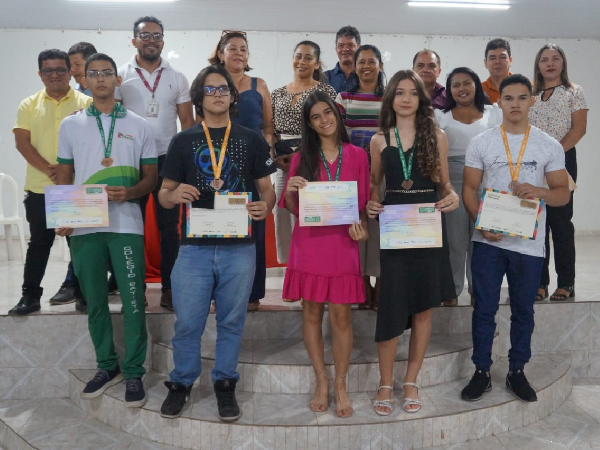 Estudantes trizidelenses são premiadas em etapa regional da Olimpíada Brasileira de Matemática das Escolas Públicas