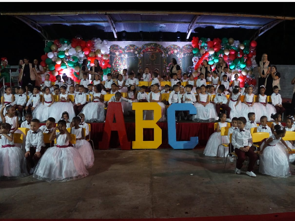Prefeitura de Trizidela do Vale realiza cerimônia de formatura dos alunos do ABC